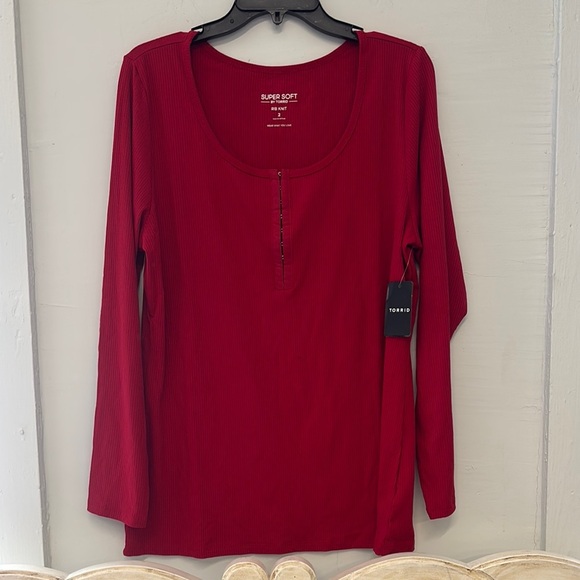 Torrid Ribbed Scoop Neck Red Eyelet Top Size 2X NWT - Picture 1 of 4